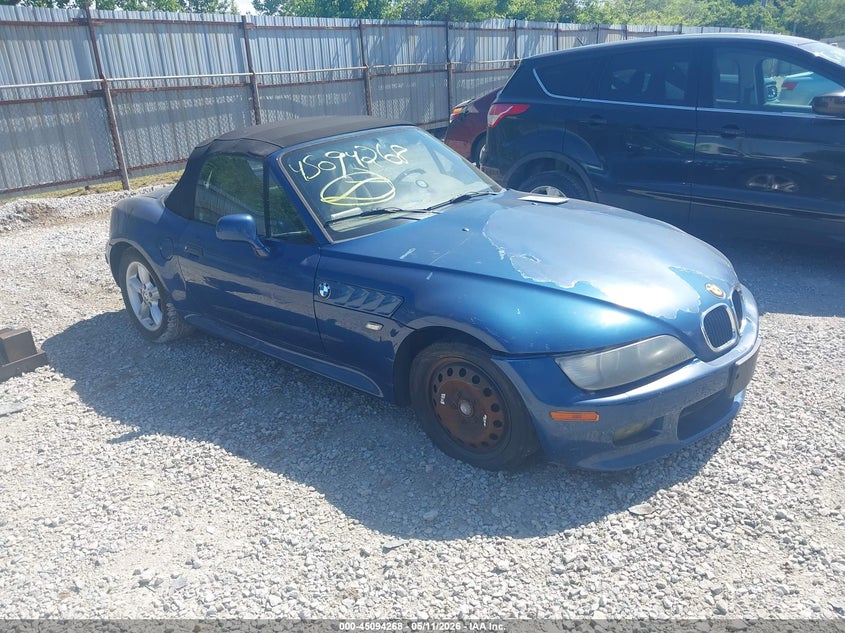 2001 BMW Z3 VIN WBACN33401LM00443 IAAI salvage auction — NORMAL WEAR, Salvage (Texas), sold $675 on 2026-07-29 (photo 1)