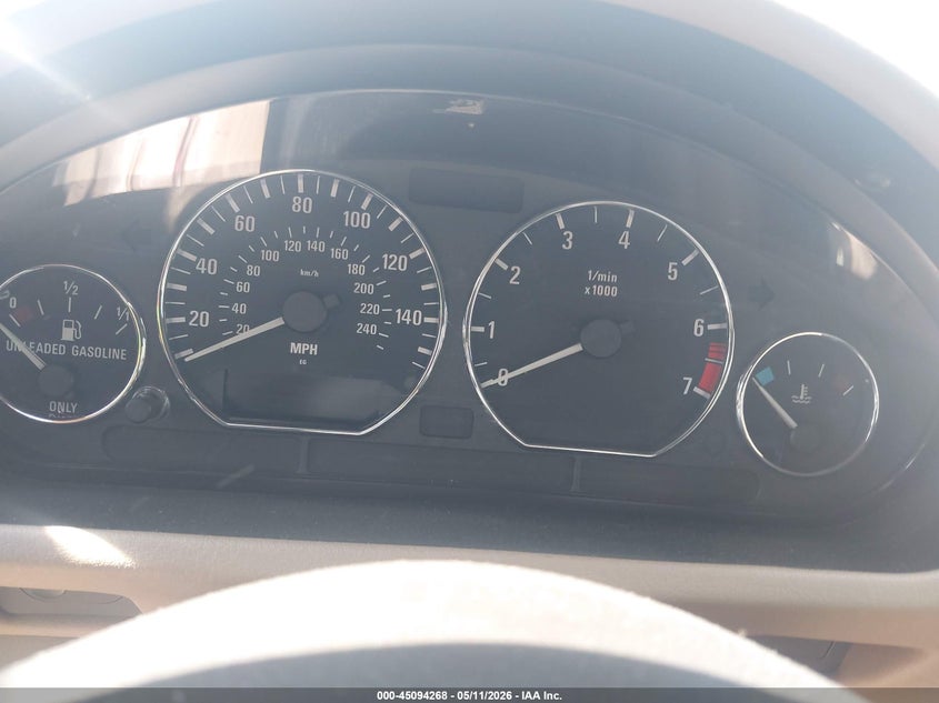 2001 BMW Z3 VIN WBACN33401LM00443 IAAI salvage auction — NORMAL WEAR, Salvage (Texas), sold $675 on 2026-07-29 (photo 7)