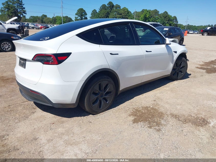 2024 Tesla Model y VIN 7SAYGDED4RA334418 IAAI salvage auction — FRONT END, Original (Texas), sold $9,000 on 2026-07-09 (photo 4)