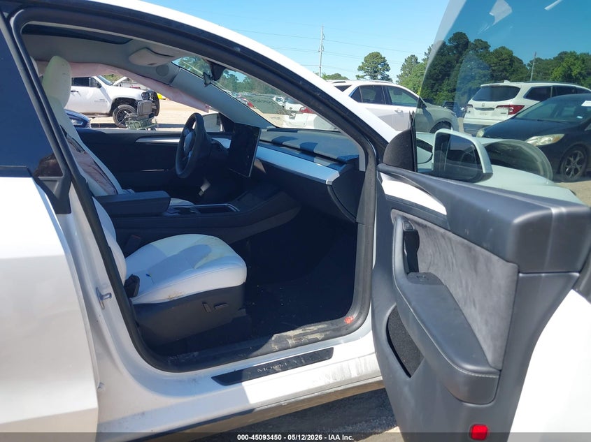 2024 Tesla Model y VIN 7SAYGDED4RA334418 IAAI salvage auction — FRONT END, Original (Texas), sold $9,000 on 2026-07-09 (photo 5)