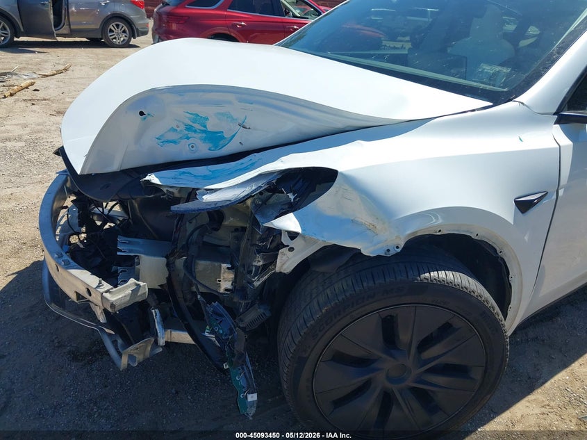 2024 Tesla Model y VIN 7SAYGDED4RA334418 IAAI salvage auction — FRONT END, Original (Texas), sold $9,000 on 2026-07-09 (photo 6)