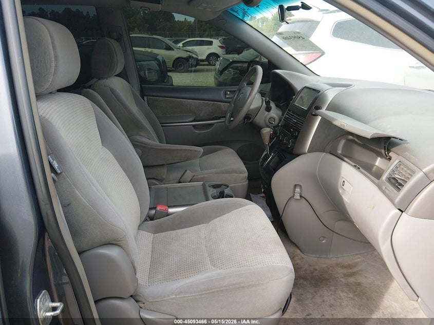 2008 Toyota Sienna VIN 5TDZK23C28S174440 IAAI salvage auction — NORMAL WEAR, Original (Kentucky), sold $575 on 2026-07-06 (photo 5)