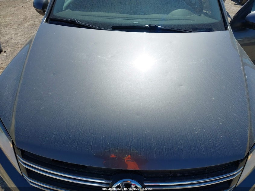 2016 Volkswagen Tiguan VIN WVGBV7AX7GW509309 IAAI salvage auction — HAIL, Salvage (Iowa), sold $1,050 on 2026-07-13 (photo 6)
