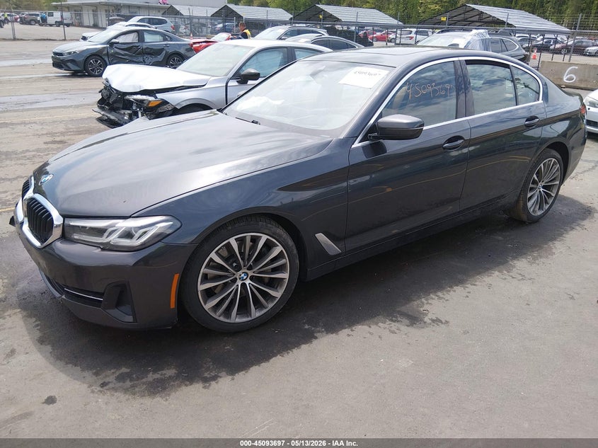 2022 BMW 5er VIN WBA13BJ07NWX59347 IAAI salvage auction — RIGHT FRONT, Salvage (Massachusetts), sold $11,275 on 2026-07-09 (photo 2)