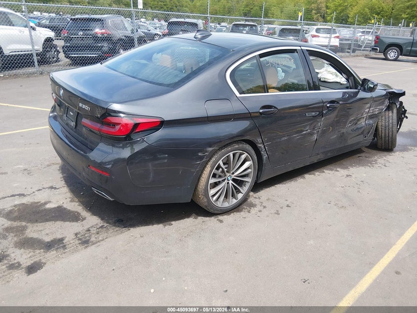 2022 BMW 5er VIN WBA13BJ07NWX59347 IAAI salvage auction — RIGHT FRONT, Salvage (Massachusetts), sold $11,275 on 2026-07-09 (photo 4)