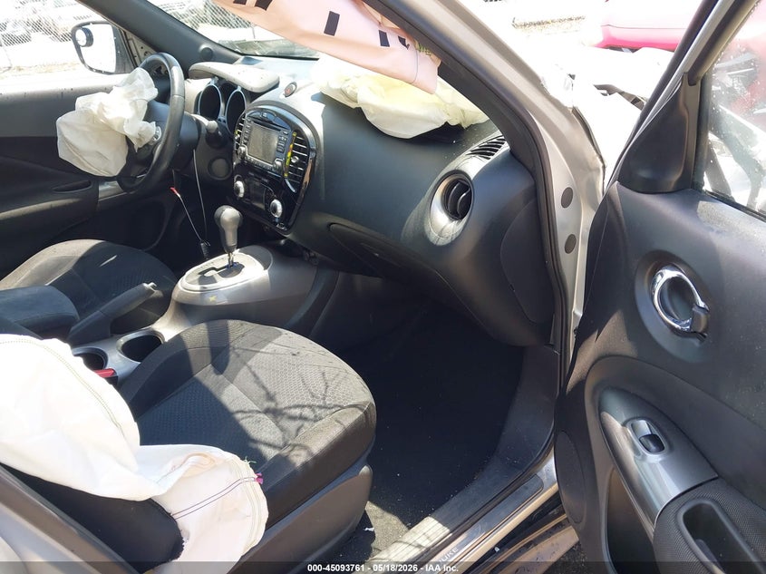 2017 Nissan Juke VIN JN8AF5MV8HT750170 IAAI salvage auction — RIGHT SIDE, Salvage (Virginia), sold $700 on 2026-07-31 (photo 5)