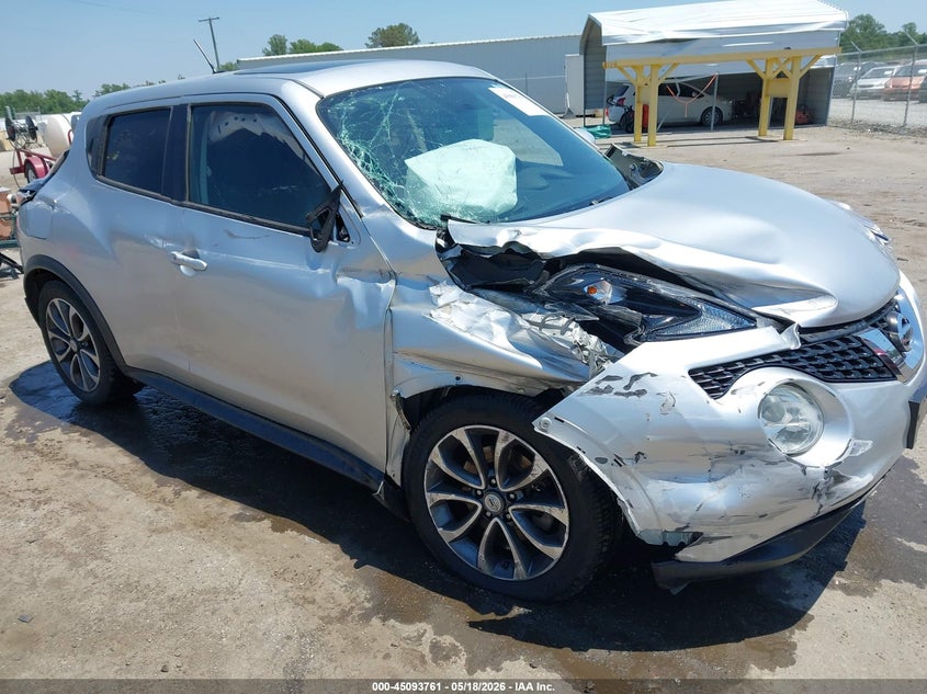 2017 Nissan Juke VIN JN8AF5MV8HT750170 IAAI salvage auction — RIGHT SIDE, Salvage (Virginia), sold $700 on 2026-07-31 (photo 6)