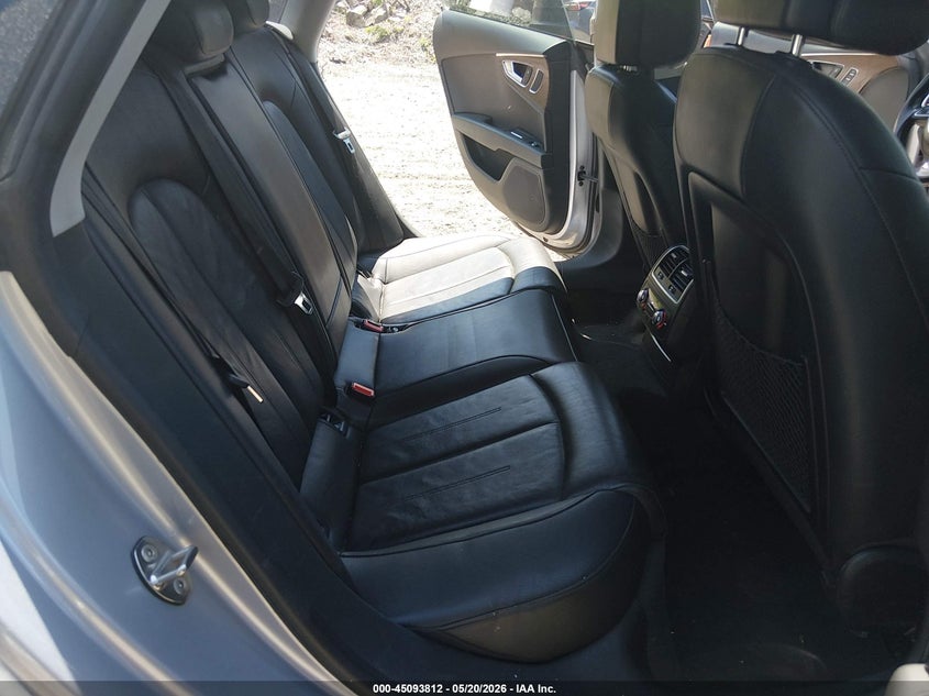 2016 Audi A7 VIN WAUWGAFC6GN008319 IAAI salvage auction — REAR END, Clear (Massachusetts), sold $3,550 on 2026-07-07 (photo 8)