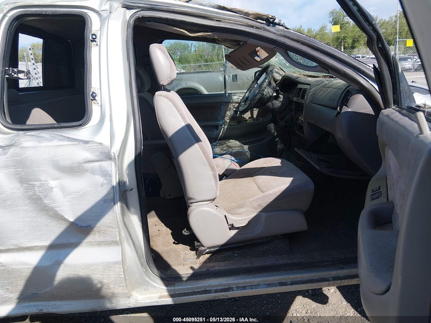 2004 Toyota Tacoma VIN 5TEWN72N94Z383682 IAAI salvage auction — ROLLOVER, Clear (Montana), sold $2,250 on 2026-07-12 (photo 5)