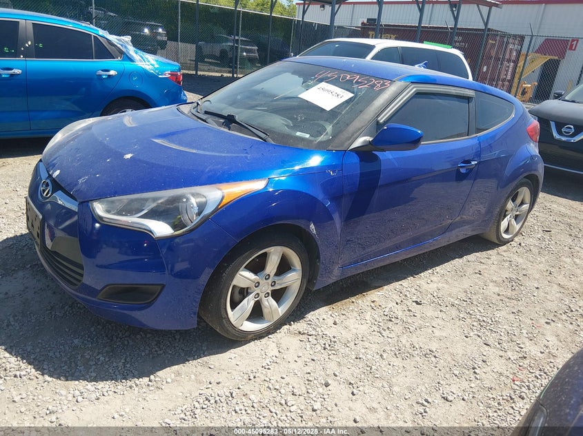 2014 Hyundai Veloster VIN KMHTC6AD9EU215087 IAAI salvage auction — NORMAL WEAR, Salvage (Texas), sold $275 on 2026-07-29 (photo 2)