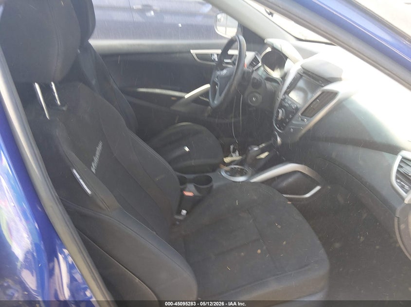 2014 Hyundai Veloster VIN KMHTC6AD9EU215087 IAAI salvage auction — NORMAL WEAR, Salvage (Texas), sold $275 on 2026-07-29 (photo 5)