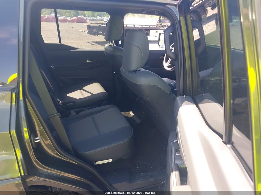 2025 Lexus Gx VIN JTJTBCDX9S5040077 IAAI salvage auction — UNKNOWN, Wait Title, sold $67,575 on 2026-09-14 (photo 8)