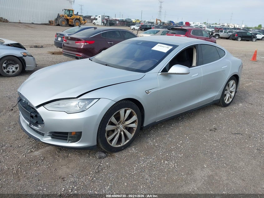 2016 Tesla Model s VIN 5YJSA1E2XGF130207 IAAI salvage auction — FRONT END, Salvage (Illinois), sold $2,100 on 2026-07-08 (photo 2)