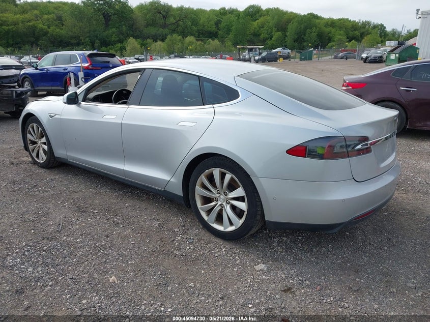 2016 Tesla Model s VIN 5YJSA1E2XGF130207 IAAI salvage auction — FRONT END, Salvage (Illinois), sold $2,100 on 2026-07-08 (photo 3)