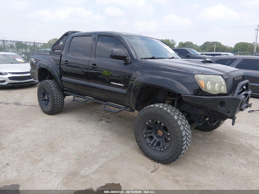 2011 Toyota Tacoma VIN 5TFLU4EN2BX003618 IAAI salvage auction — HAIL, Salvage (Kansas), sold $10,400 on 2026-07-24 (photo 1)