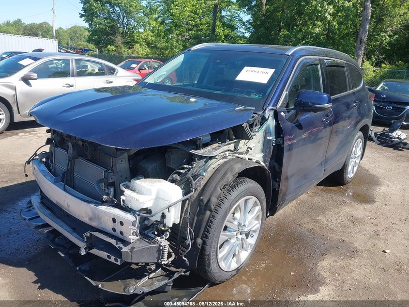 2023 Toyota Highlander VIN 5TDXBRCH4PS581251 IAAI salvage auction — FRONT END, Salvage - 75% Or Less (Maryland), sold $16,900 on 2026-07-29 (photo 2)