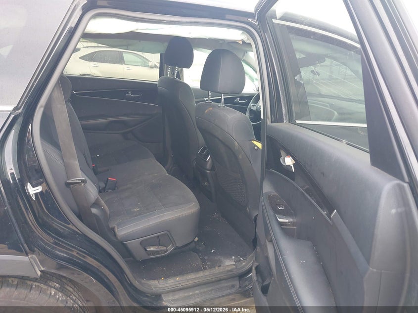 2019 Kia Sorento VIN 5XYPG4A31KG464857 IAAI salvage auction — ALL OVER, Salvage (Idaho), sold $275 on 2026-07-16 (photo 8)