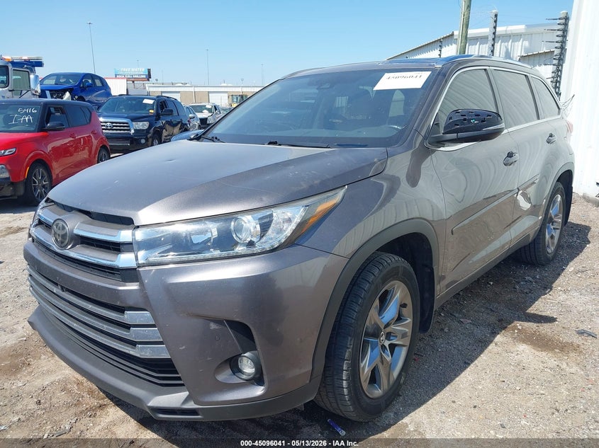 2019 Toyota Highlander VIN 5TDDZRFH2KS933942 IAAI salvage auction — HAIL, Clear (Oklahoma), sold $13,500 on 2026-07-08 (photo 2)