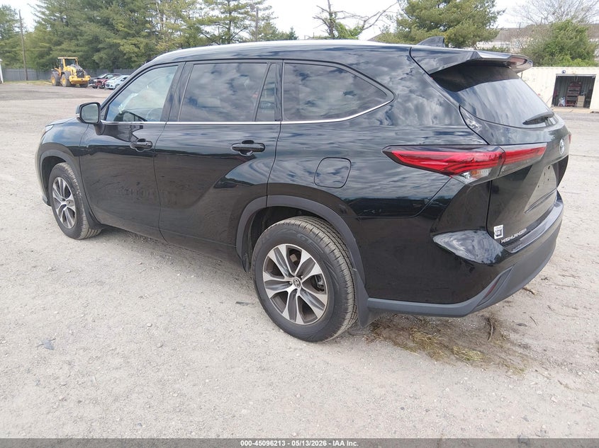 2020 Toyota Highlander VIN 5TDHZRBH5LS501063 IAAI salvage auction — REPOSSESSION, Salvage (Virginia), sold $13,450 on 2026-07-14 (photo 3)