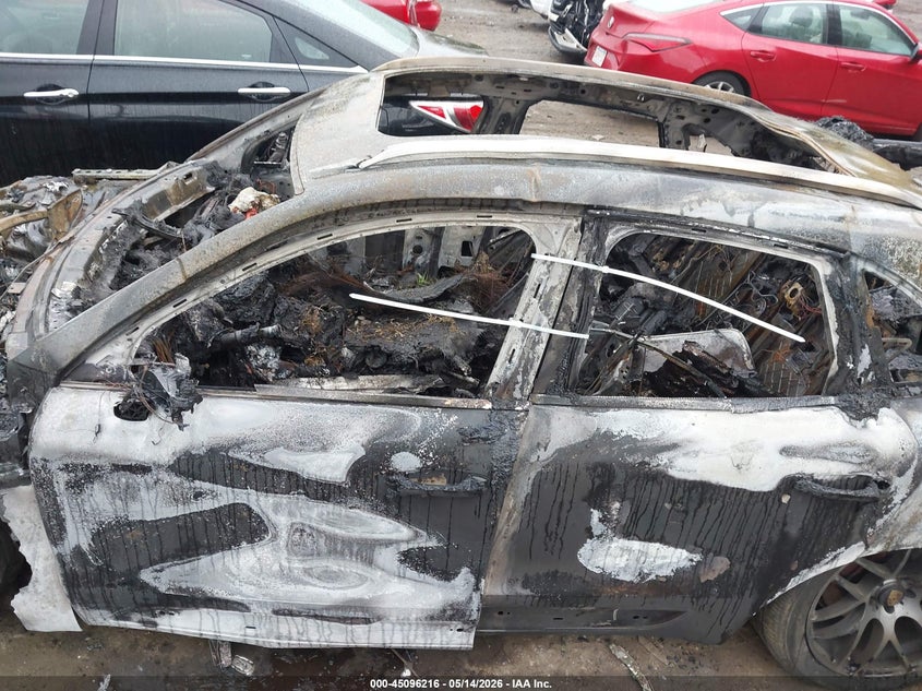 2017 Porsche Macan VIN WP1AB2A55HLB10393 IAAI salvage auction — ALL OVER, Salvage (Massachusetts), sold $150 on 2026-07-14 (photo 6)