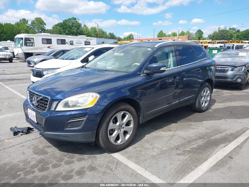 2013 Volvo Xc60 VIN YV4952DL4D2415919 IAAI salvage auction — RIGHT SIDE, Salvage (North Carolina), sold $550 on 2026-07-09 (photo 2)