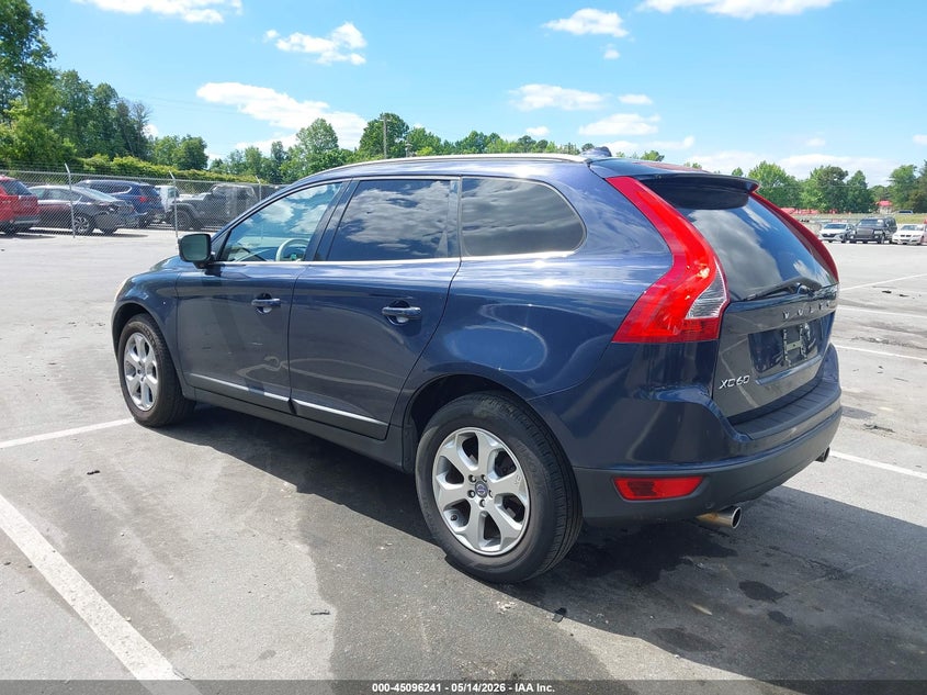 2013 Volvo Xc60 VIN YV4952DL4D2415919 IAAI salvage auction — RIGHT SIDE, Salvage (North Carolina), sold $550 on 2026-07-09 (photo 3)