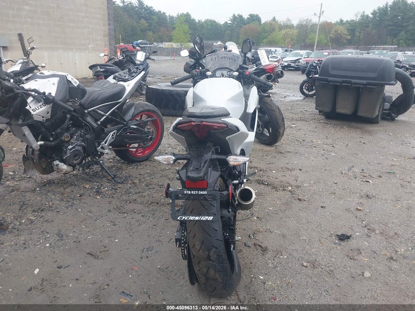 2025 Kawasaki Ninja VIN ML5EXGG16SDA53304 IAAI salvage auction — ALL OVER, Salvage (Massachusetts), sold $1,550 on 2026-07-14 (photo 6)