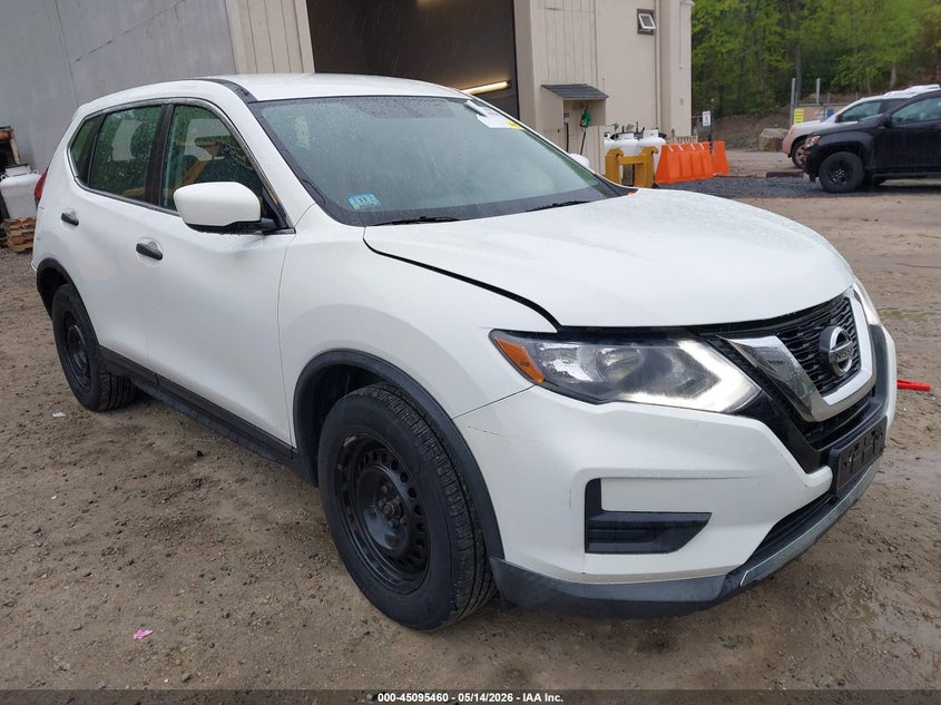 2017 Nissan Rogue VIN KNMAT2MVXHP561791 IAAI salvage auction — REAR END, Salvage (Massachusetts), sold $925 on 2026-07-14 (photo 1)