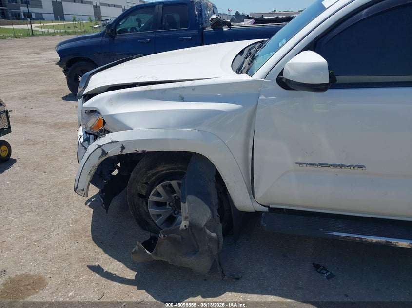 2017 Toyota Tacoma VIN 5TFAZ5CN2HX051582 IAAI salvage auction — FRONT END, Original (Texas), sold $25 on 2026-07-21 (photo 6)
