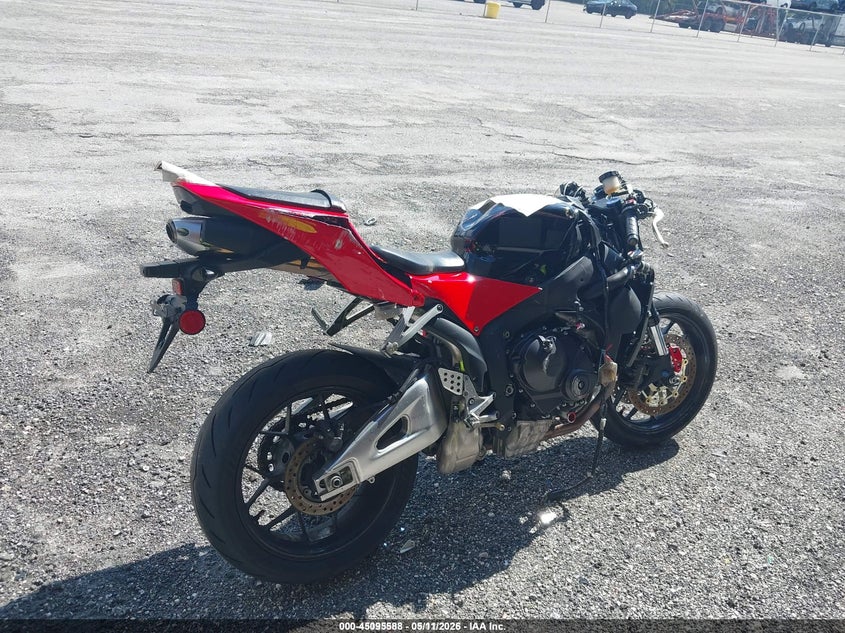2016 Honda Cbr VIN JH2PC40J5GK200318 IAAI salvage auction — FRONT END, Salvage (Idaho), sold $725 on 2026-07-06 (photo 4)