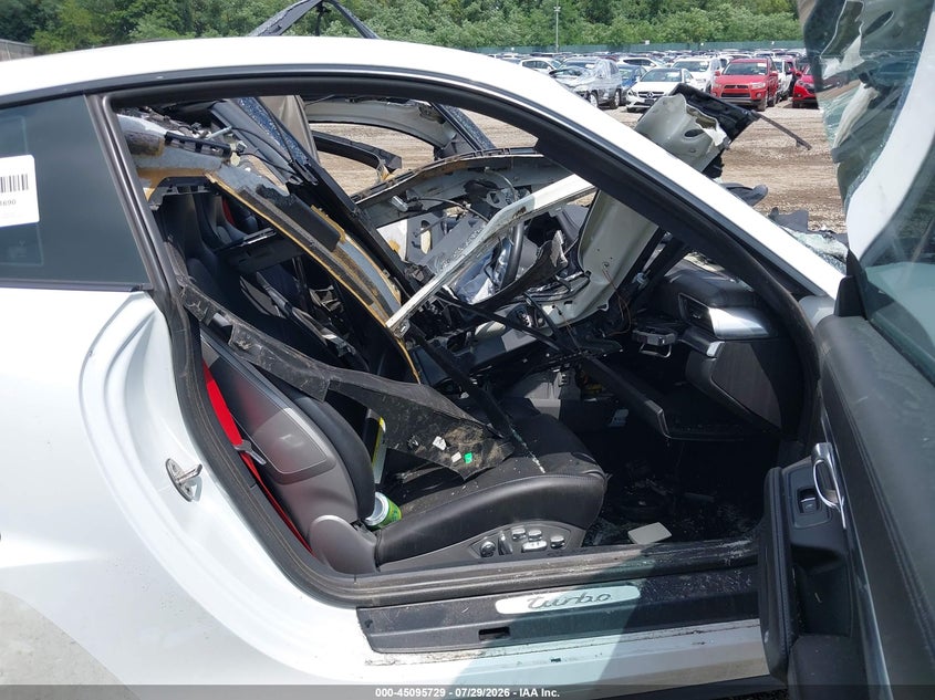 2016 Porsche 911 VIN WP0AD2A98GS166573 IAAI salvage auction — ROLLOVER, Wait Title, sold $26,350 on 2026-09-15 (photo 5)