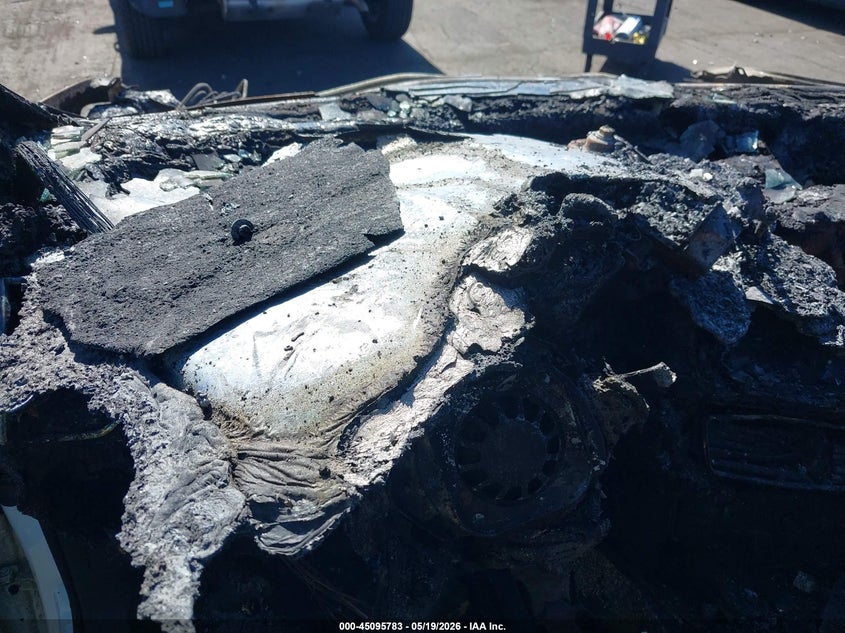 2012 Audi Q5 VIN WA1LFAFP2CA088760 IAAI salvage auction — TOTAL BURN, Non-Repairable Certificate (California), sold $25 on 2026-07-31 (photo 7)