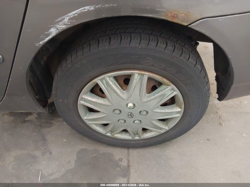 2006 Toyota Corolla VIN 1NXBR32E66Z709182 IAAI salvage auction — NORMAL WEAR, Clear (Minnesota), sold $1,075 on 2026-07-12 (photo 6)