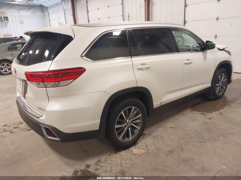 2019 Toyota Highlander VIN 5TDJZRFH2KS574059 IAAI salvage auction — FRONT END, Clear (Michigan), sold $6,500 on 2026-07-21 (photo 4)