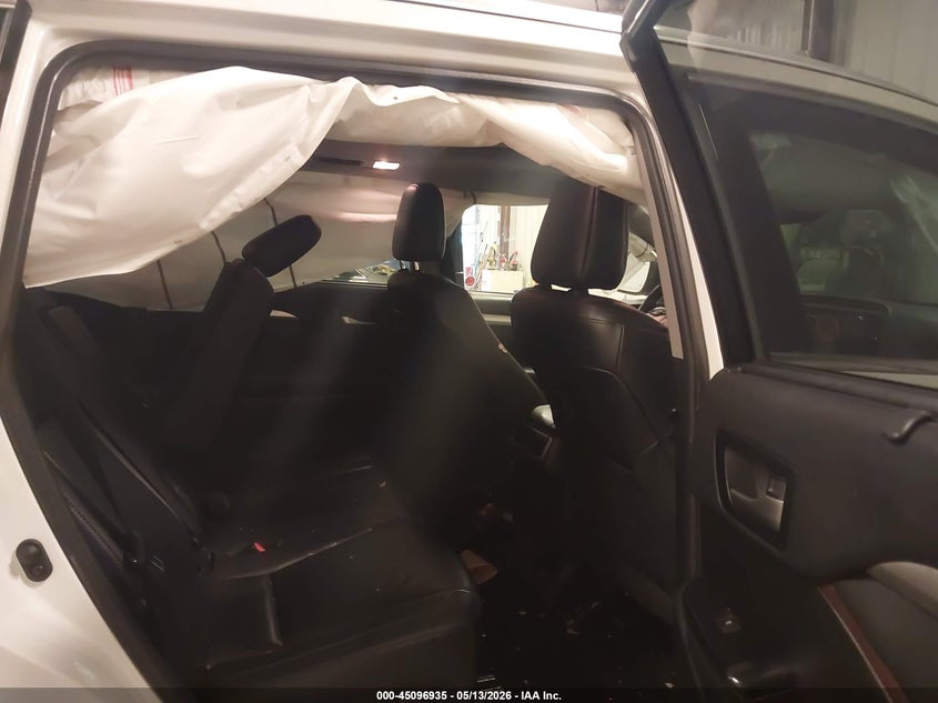 2019 Toyota Highlander VIN 5TDJZRFH2KS574059 IAAI salvage auction — FRONT END, Clear (Michigan), sold $6,500 on 2026-07-21 (photo 8)