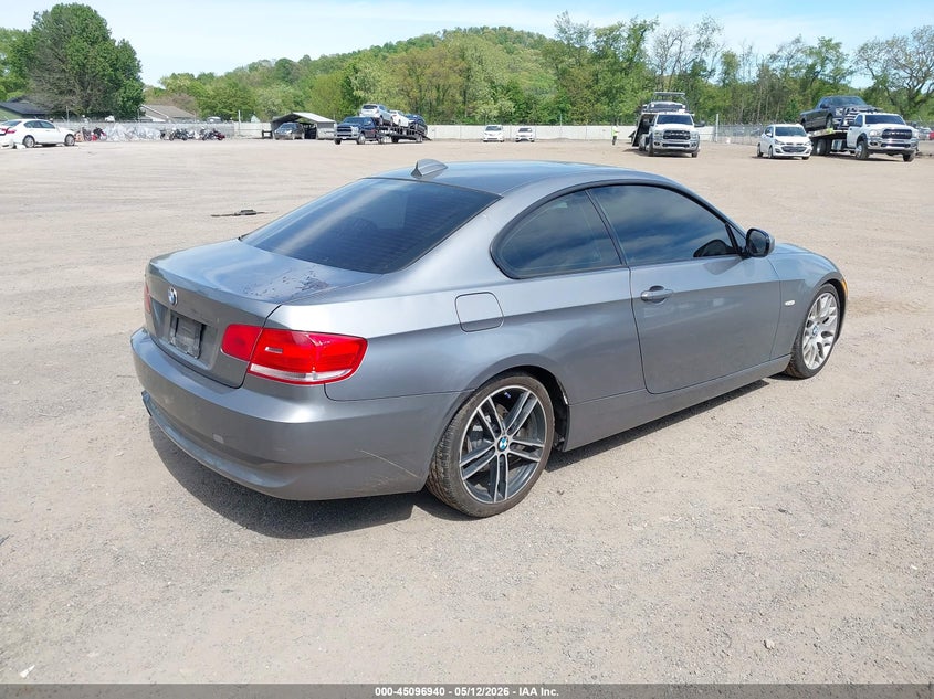 2010 BMW 3er VIN WBAWV1C50AP124266 IAAI salvage auction — NORMAL WEAR, Salvage (Texas), sold $450 on 2026-07-27 (photo 4)