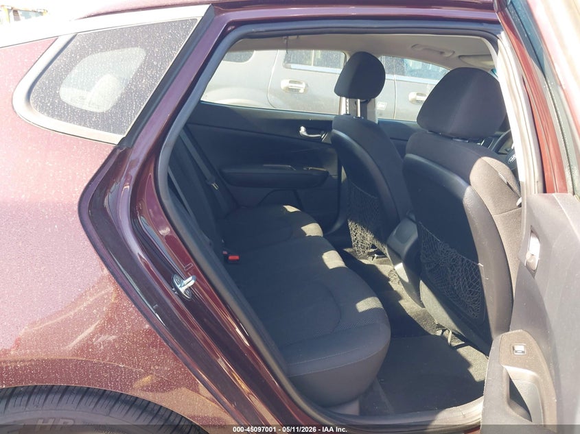 2019 Kia Optima VIN 5XXGT4L36KG326065 IAAI salvage auction — VANDALISM, Clear - Dealer Only (California), sold $2,150 on 2026-07-09 (photo 8)