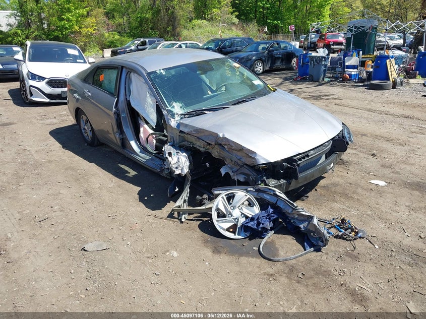 2025 Hyundai Elantra VIN KMHLL4DG2SU940908 IAAI salvage auction — BIOHAZARD/CHEMICAL, Mv-907A (New York), sold $2,225 on 2026-07-07 (photo 1)