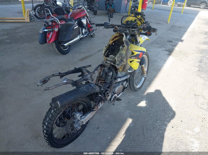 2007 Suzuki Dr-z400 s VIN JS1SK43A972101108 IAAI salvage auction — TOTAL BURN, Non-Repairable (California), sold $125 on 2026-07-29 (photo 4)