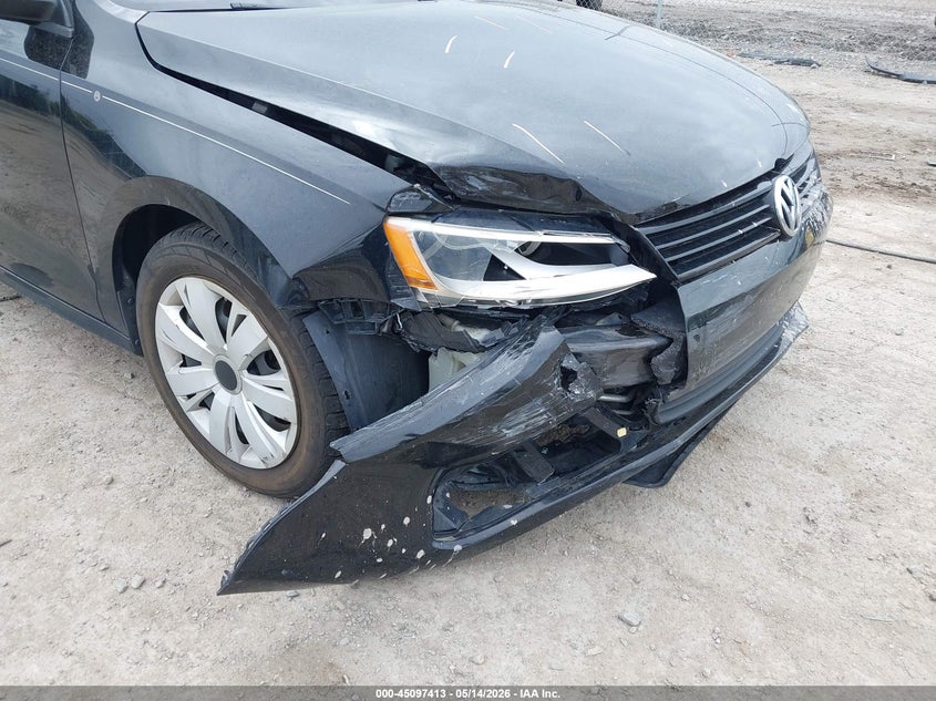 2011 Volkswagen Jetta VIN 3VWDX7AJ0BM321448 IAAI salvage auction — FRONT END, Salvage (New Hampshire), sold $375 on 2026-07-22 (photo 6)