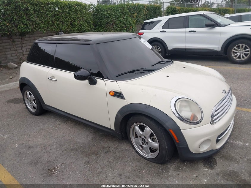 2011 Mini Cooper VIN WMWSU3C5XBT099415 IAAI salvage auction — LEFT FRONT, Salvage (California), sold $350 on 2026-07-07 (photo 1)