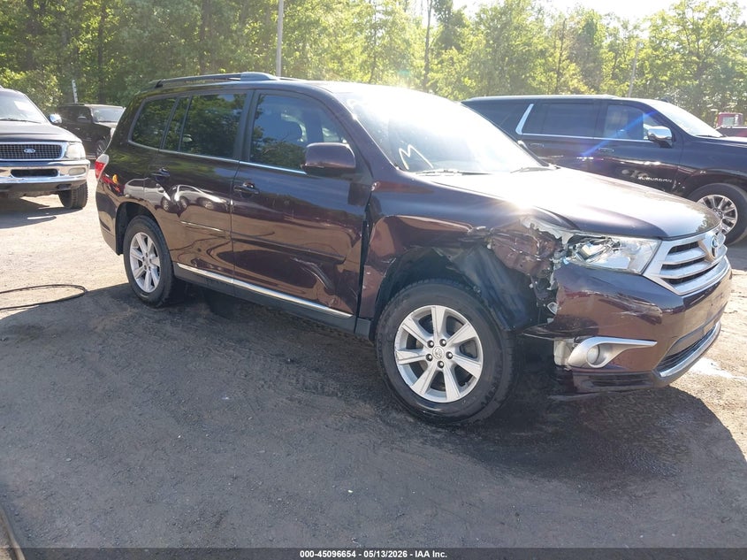 2013 Toyota Highlander VIN 5TDZK3EH4DS131341 IAAI salvage auction — LEFT & RIGHT, Salvage - Greater Than 75% (Maryland), sold $4,200 on 2026-07-08 (photo 1)