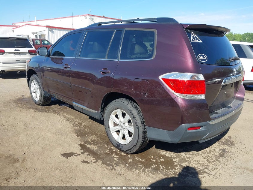 2013 Toyota Highlander VIN 5TDZK3EH4DS131341 IAAI salvage auction — LEFT & RIGHT, Salvage - Greater Than 75% (Maryland), sold $4,200 on 2026-07-08 (photo 3)