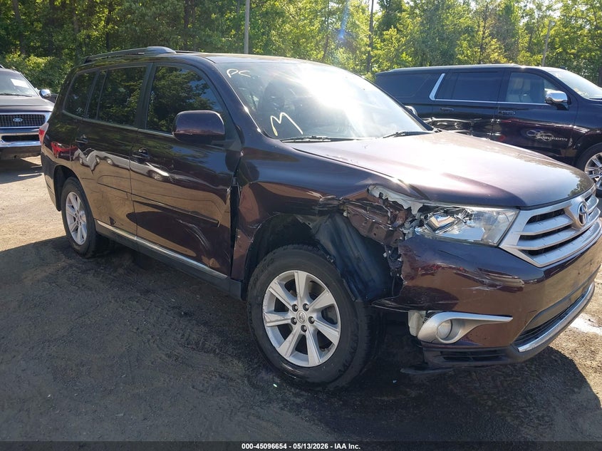 2013 Toyota Highlander VIN 5TDZK3EH4DS131341 IAAI salvage auction — LEFT & RIGHT, Salvage - Greater Than 75% (Maryland), sold $4,200 on 2026-07-08 (photo 6)