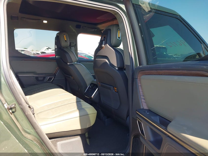 2022 Rivian R1t VIN 7FCTGAAL4NN004483 IAAI salvage auction — FRONT & REAR, Original (Texas), sold $8,500 on 2026-07-29 (photo 8)
