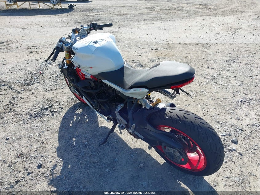2017 Ducati Supersport VIN ZDMVABDS8HB003369 IAAI salvage auction — FRONT & REAR, Salvage (North Carolina), sold $525 on 2026-07-21 (photo 3)