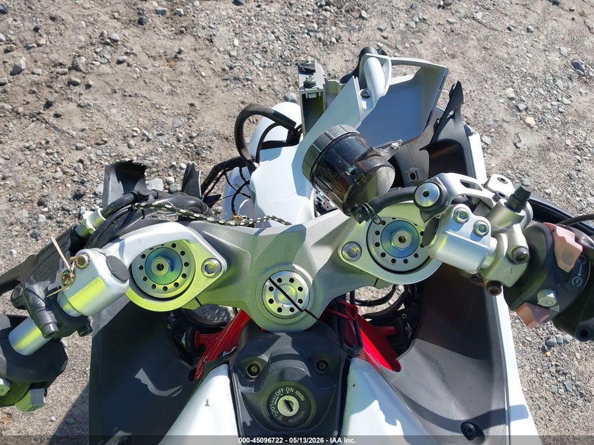2017 Ducati Supersport VIN ZDMVABDS8HB003369 IAAI salvage auction — FRONT & REAR, Salvage (North Carolina), sold $525 on 2026-07-21 (photo 7)