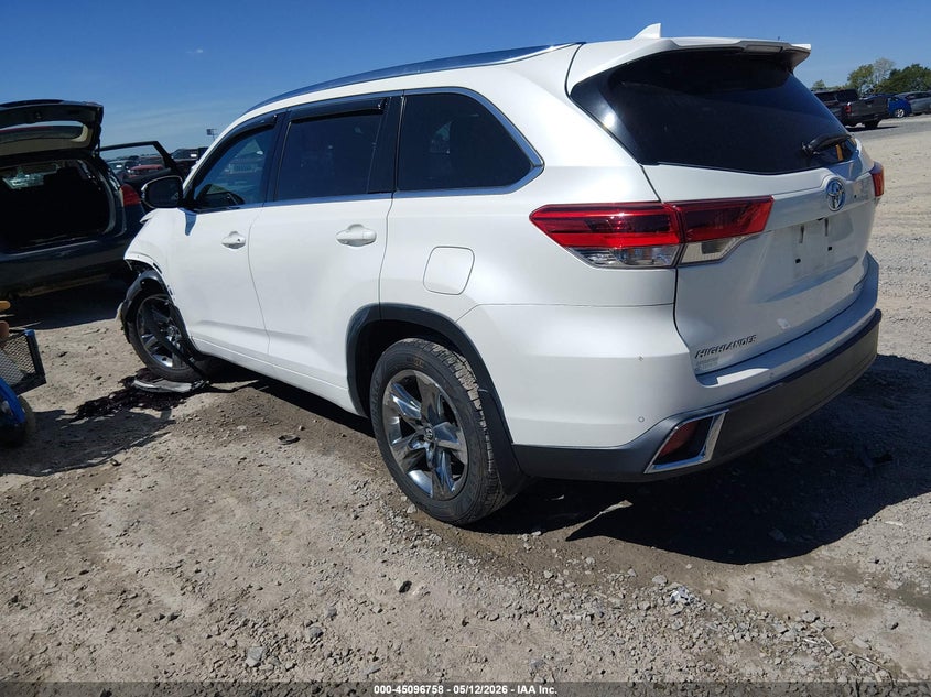 2018 Toyota Highlander VIN 5TDDZRFH5JS861228 IAAI salvage auction — LEFT SIDE, Salvage (West Virginia), sold $11,025 on 2026-07-22 (photo 3)