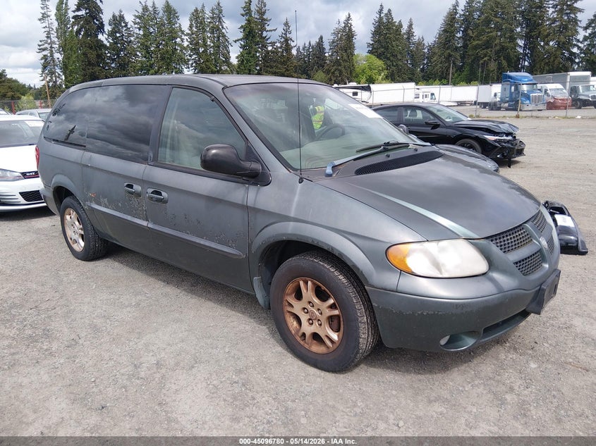 2002 Dodge Grand caravan VIN 2B4GT44L92R702227 IAAI salvage auction — NORMAL WEAR, Clear (Washington), sold $200 on 2026-07-08 (photo 1)