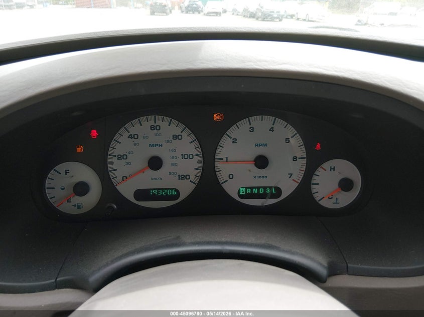 2002 Dodge Grand caravan VIN 2B4GT44L92R702227 IAAI salvage auction — NORMAL WEAR, Clear (Washington), sold $200 on 2026-07-08 (photo 7)